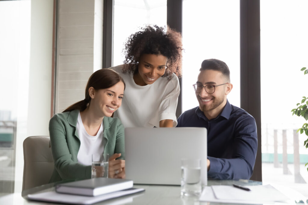 group with laptop, payable process